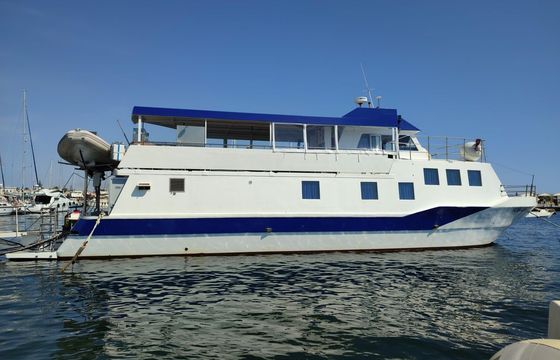 M/Y 69