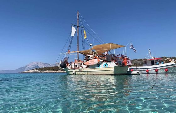 M/B Boat