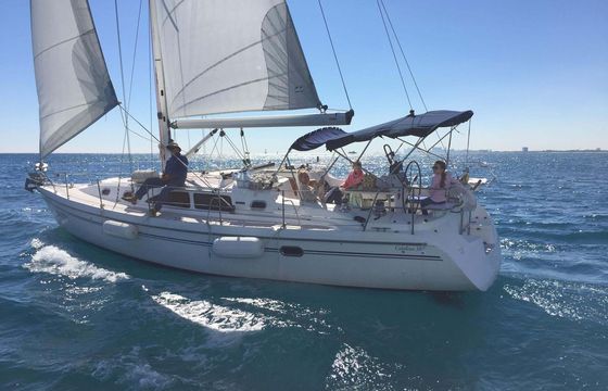 Catalina Yachts 387 sloop
