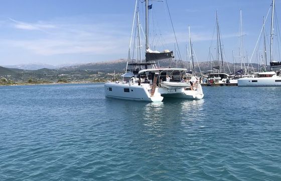 Lagoon 42