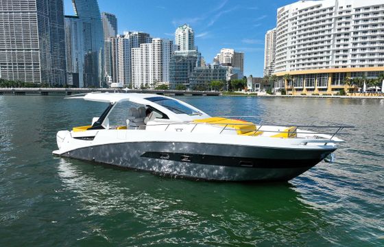 Azimut 40