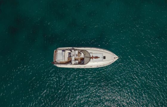 Sunseeker Mustique 42