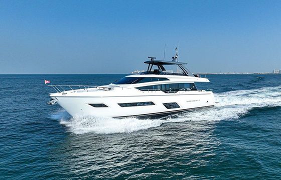 Ferretti 780