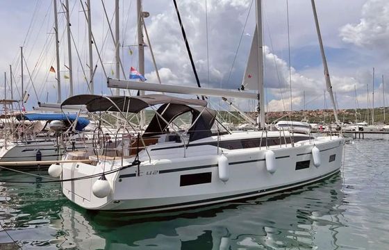 Bavaria C42