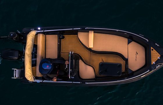 Nireus Black Edition