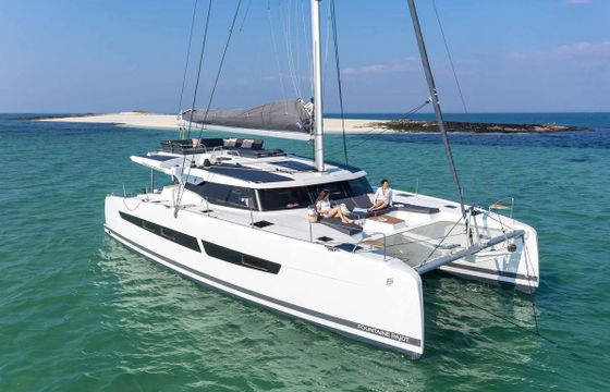 Fountaine Pajot Aura 51