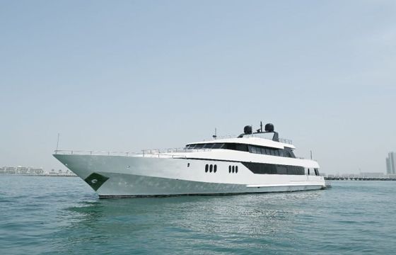 M/Y 52
