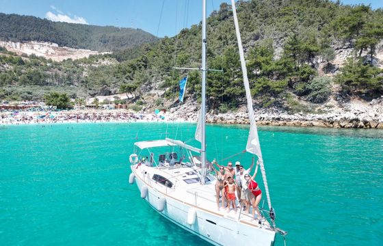 Beneteau Oceanis 43