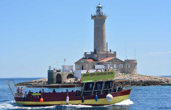 M/B Wooden boat
