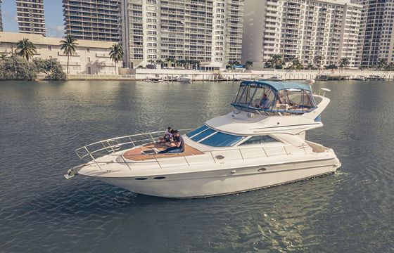 Sea Ray 44