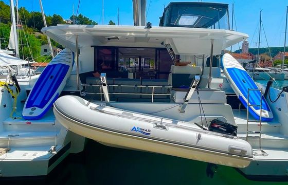 Fountaine Pajot Astréa 42