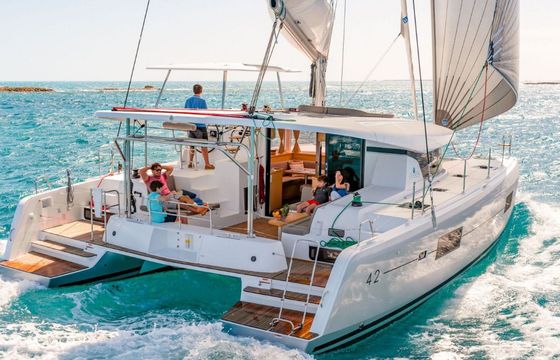 Lagoon 42