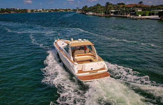 Sea Ray 40 Express Cruiser