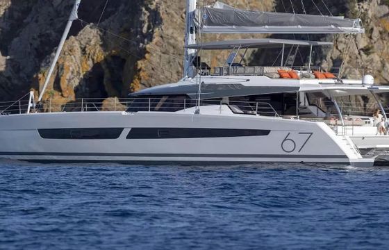 Fountaine Pajot 67