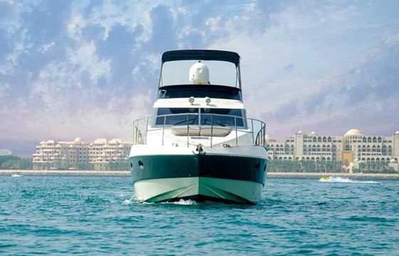 M/Y 52
