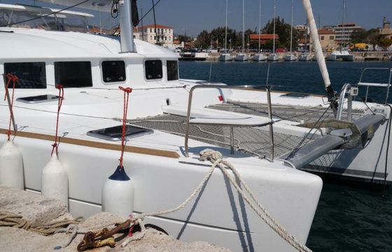 Lagoon 380