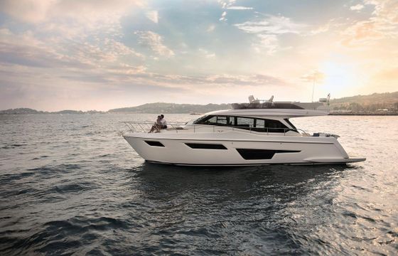 Ferretti 500