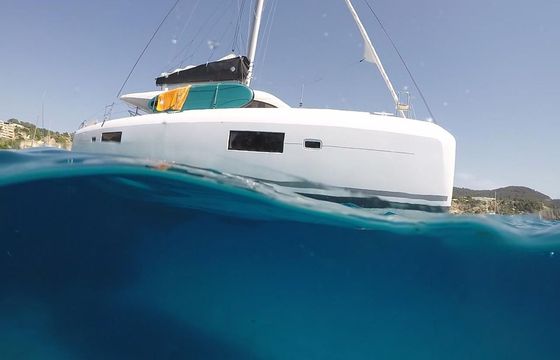 Lagoon 42