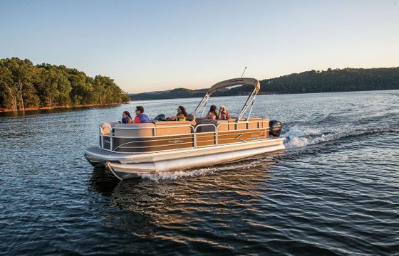 Sun Tracker Party Barge 22 DLX