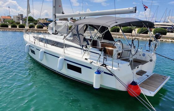 Bavaria C42