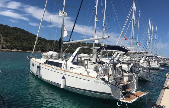 Beneteau Oceanis 35.1