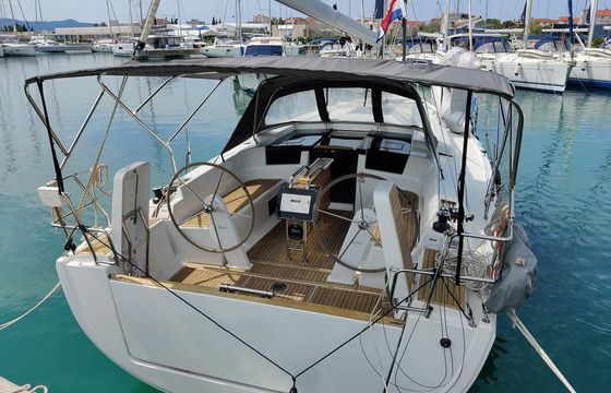Hanse 388