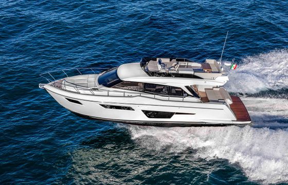 Ferretti 500