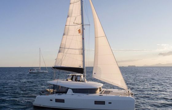 Lagoon 42