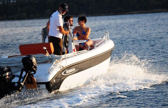 Poseidon Blue Water 170