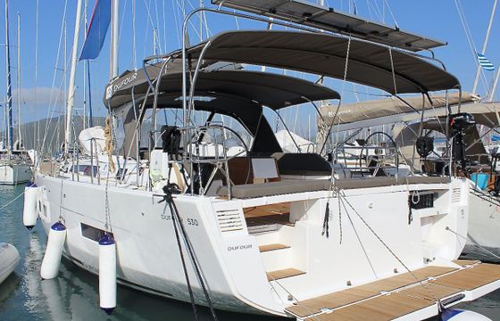 Dufour 530