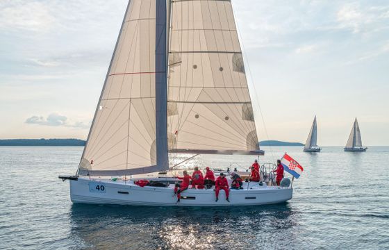X-Yachts 4-3