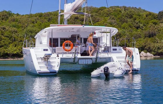 Lagoon 450 F