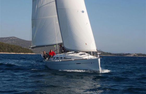 Beneteau First 35