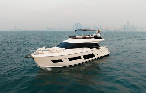 Ferretti 670