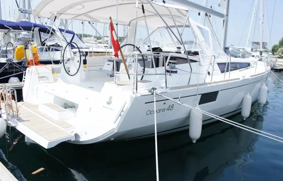 Beneteau Oceanis 48