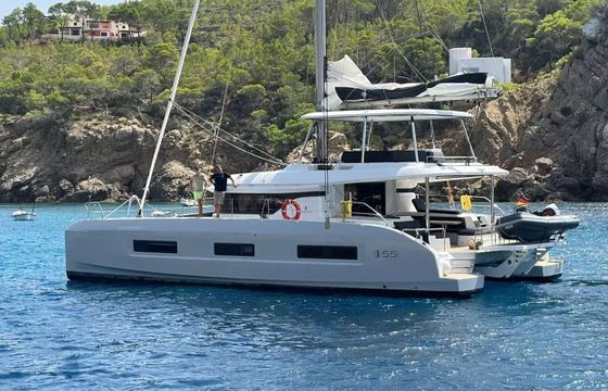 Lagoon 55