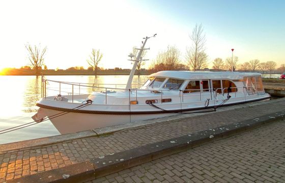 Linssen Grand Sturdy 45.0 Sedan