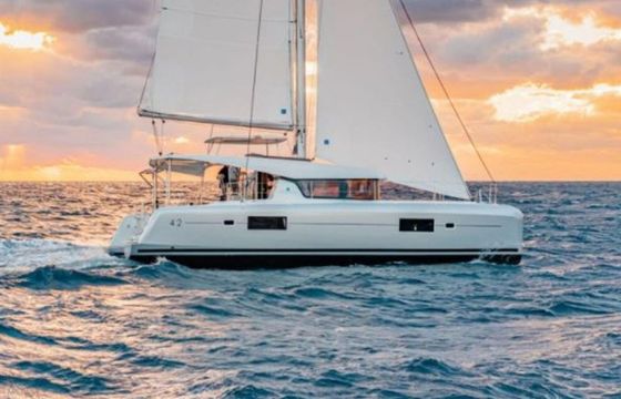 Lagoon 42