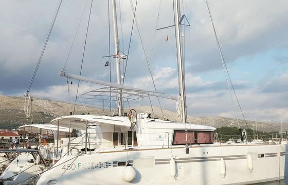 Lagoon 450 F Luxury