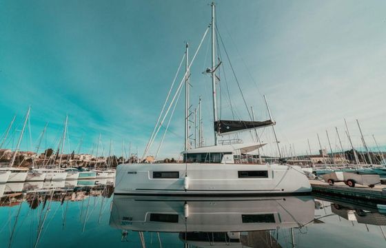 Lagoon 40