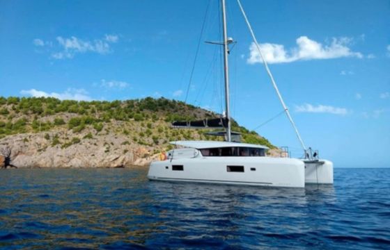 Lagoon 42