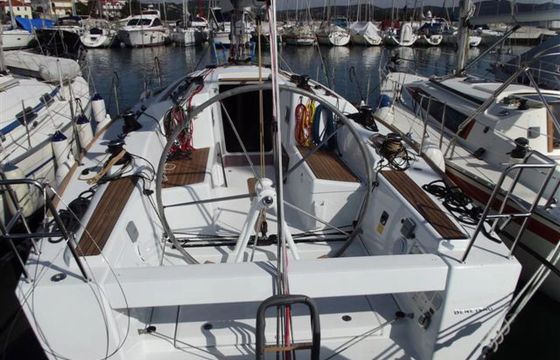 Beneteau First 35