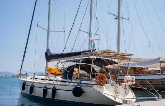 Bavaria 44