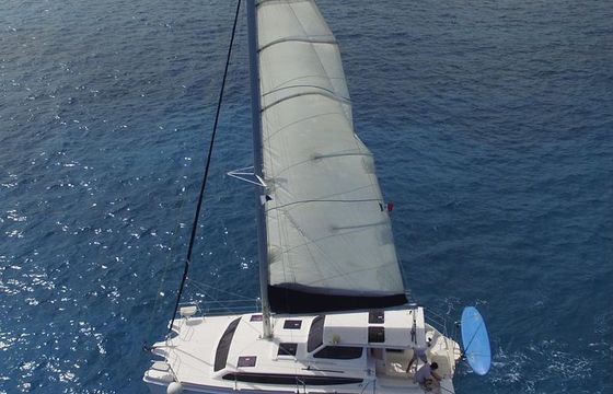 Catamaran 35