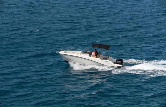 Quicksilver Activ 675 Open