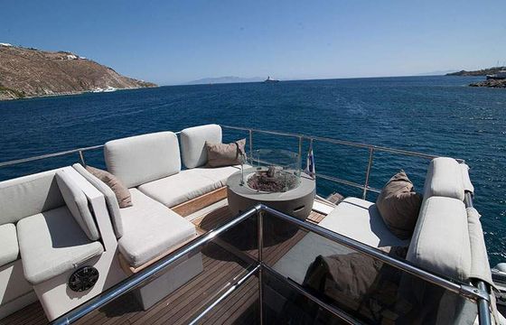Maiora Custom Luxury