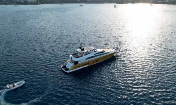 M/Y 105