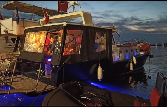 M/B Power Motoryatch