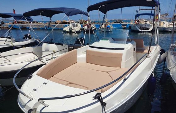Robalo 525