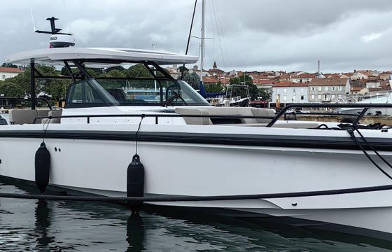 Axopar 37 Sun- Top Brabus Line